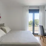 Aurora Iii Vila *