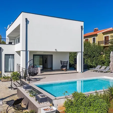 빌라 Aurora Iii Marčana