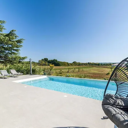 Aurora Iii Villa Marčana