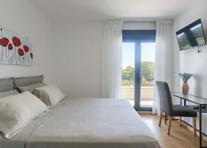 Aurora Iii Villa *