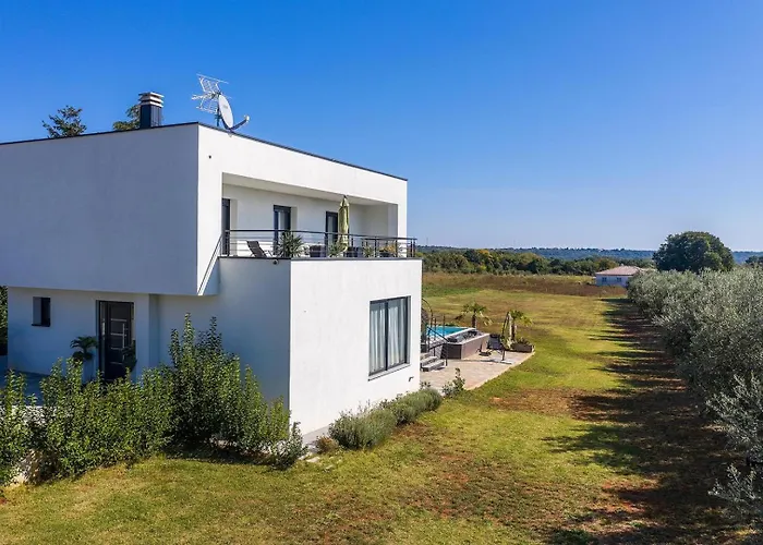 Aurora Iii * Marčana