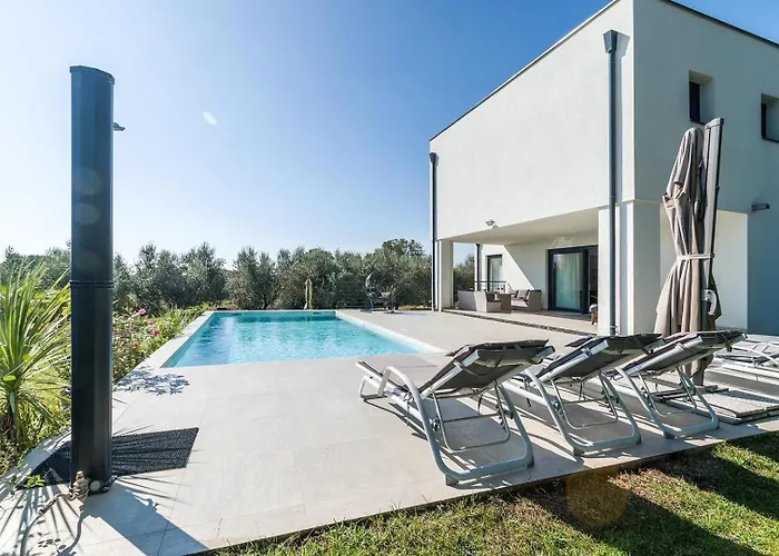 Aurora Iii Villa Marčana